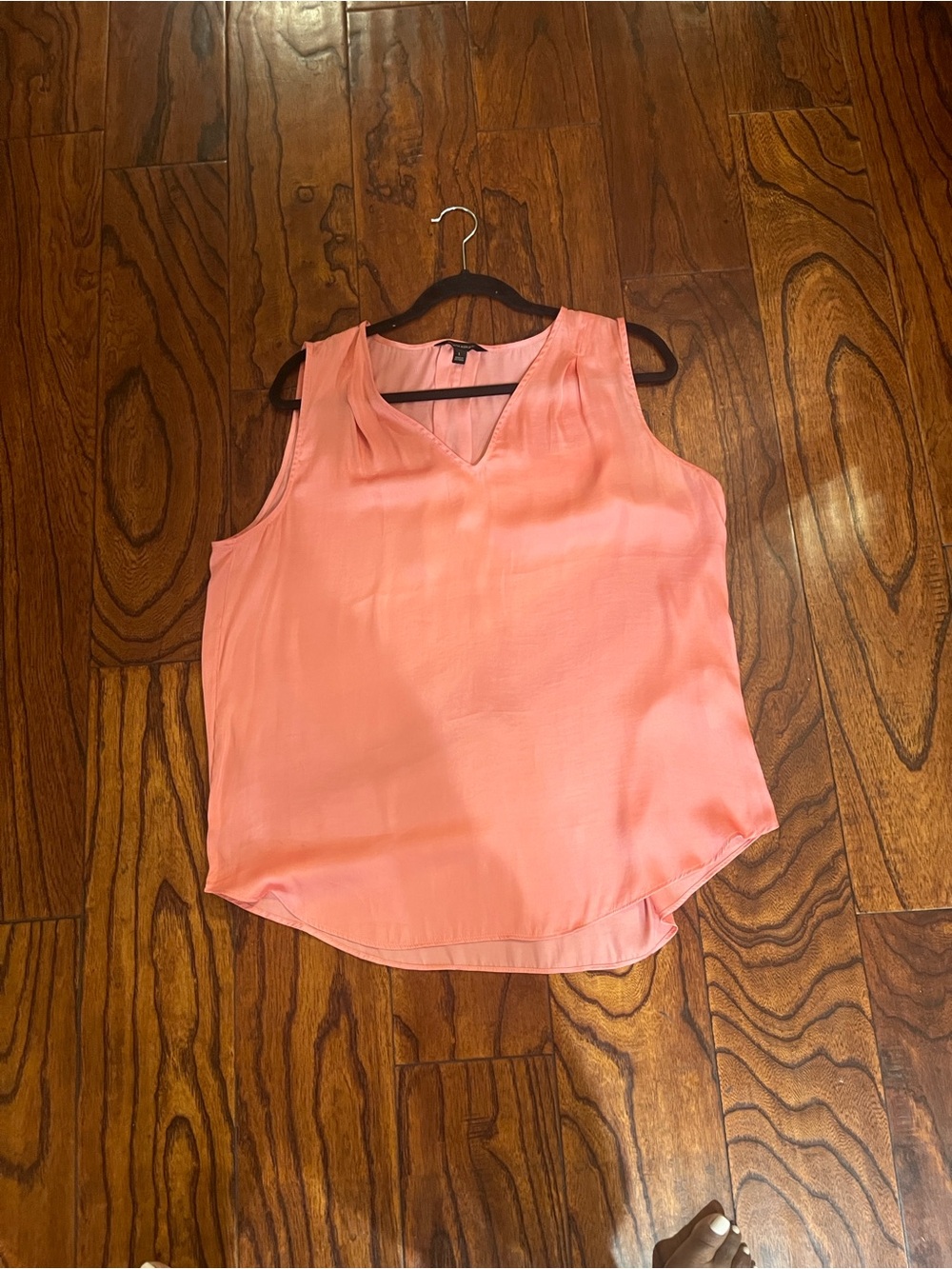 Banana Republic Coral Shell V-Neck Sleeveless Top